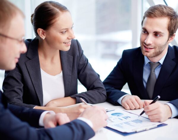 looking-new-strategy-1024x683